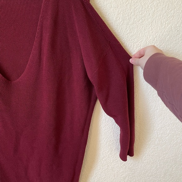 Express Sweater - Picture 3 of 5